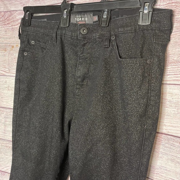 Torrid Premium Sky High Black Sparkle Shimmer Skinny Crop Jeggings Size 16 Short - Picture 4 of 13